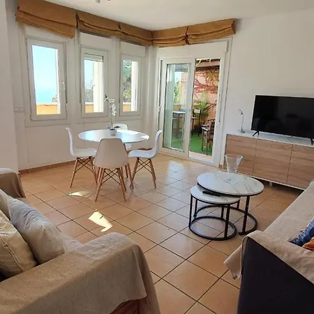 Apartment Fuentes De