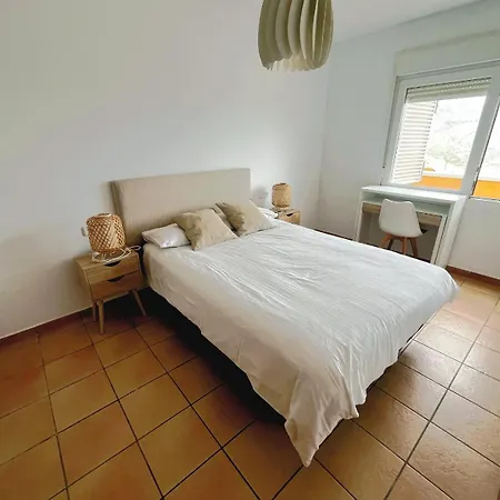 Apartment Fuentes De